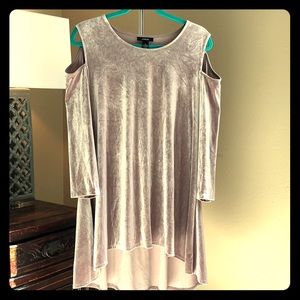 Alfani cold shoulder Valore top